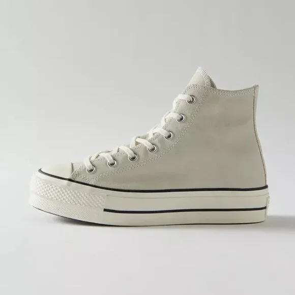 NWT W's Converse Ctas Lift Hi Suede Fleece Sneakers - Picture 2 of 10